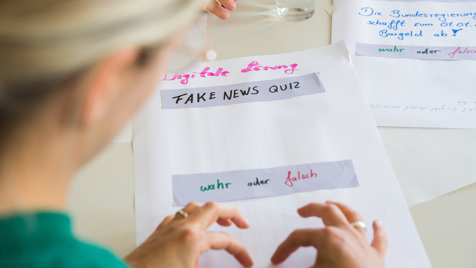 Bürgerin bei der Erarbeitung von Lösungen