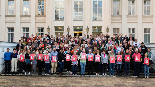 2024_03_16_Buergerrat FgF-7417 Gruppenbild des Bürgerrates Forum gegen Fakes